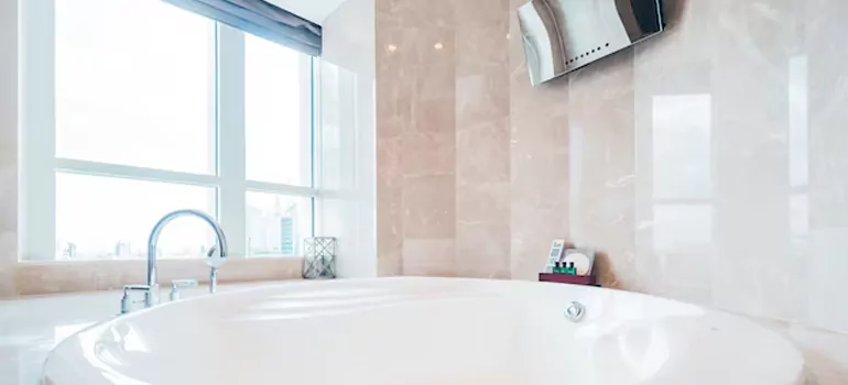 Bathroom Window Coverings in Pinellas Park, FL