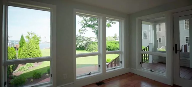 Double-hung Window Repair in Pinellas Park, FL